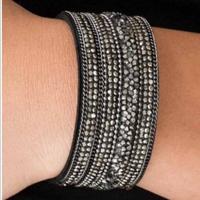 Leather Wrap Bracelet 7$